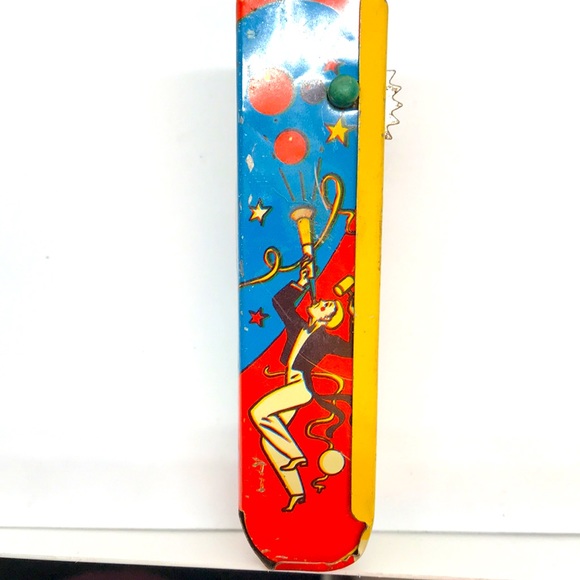 Vintage New Years Eve Noise Maker, Made in USA - Picture 3 of 5